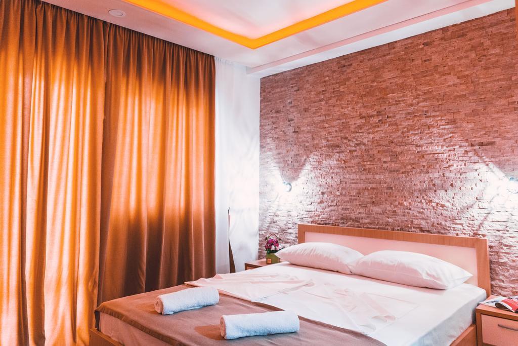 Guest House S-Lux Петровац Экстерьер фото