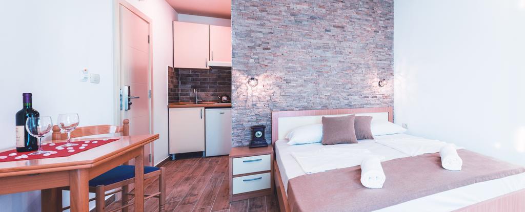 Guest House S-Lux Петровац Экстерьер фото